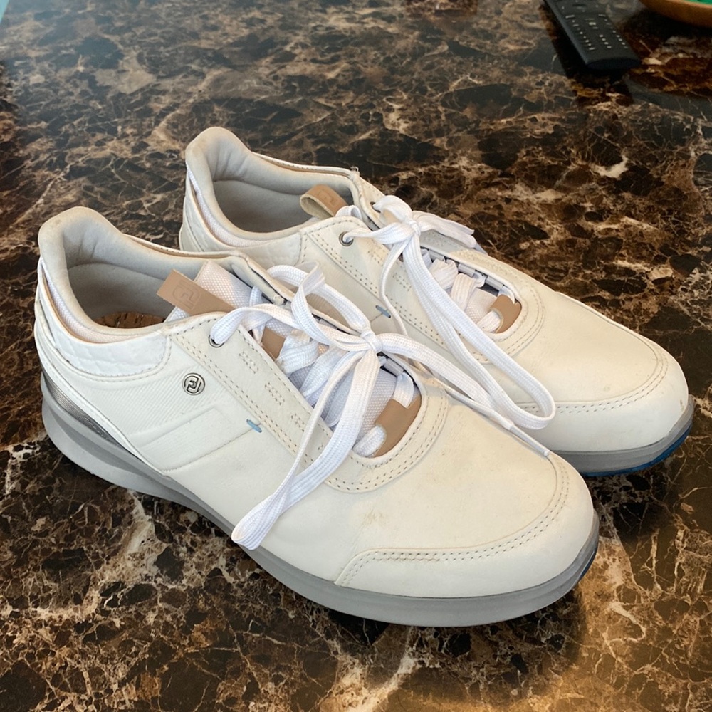 Ladies Golf Sneakers